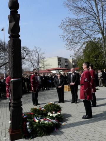 2017. március 15. 65